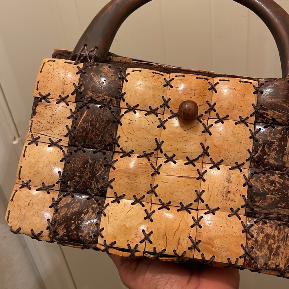 Vintage Tan and Brown Handbag - Picture 16 of 16